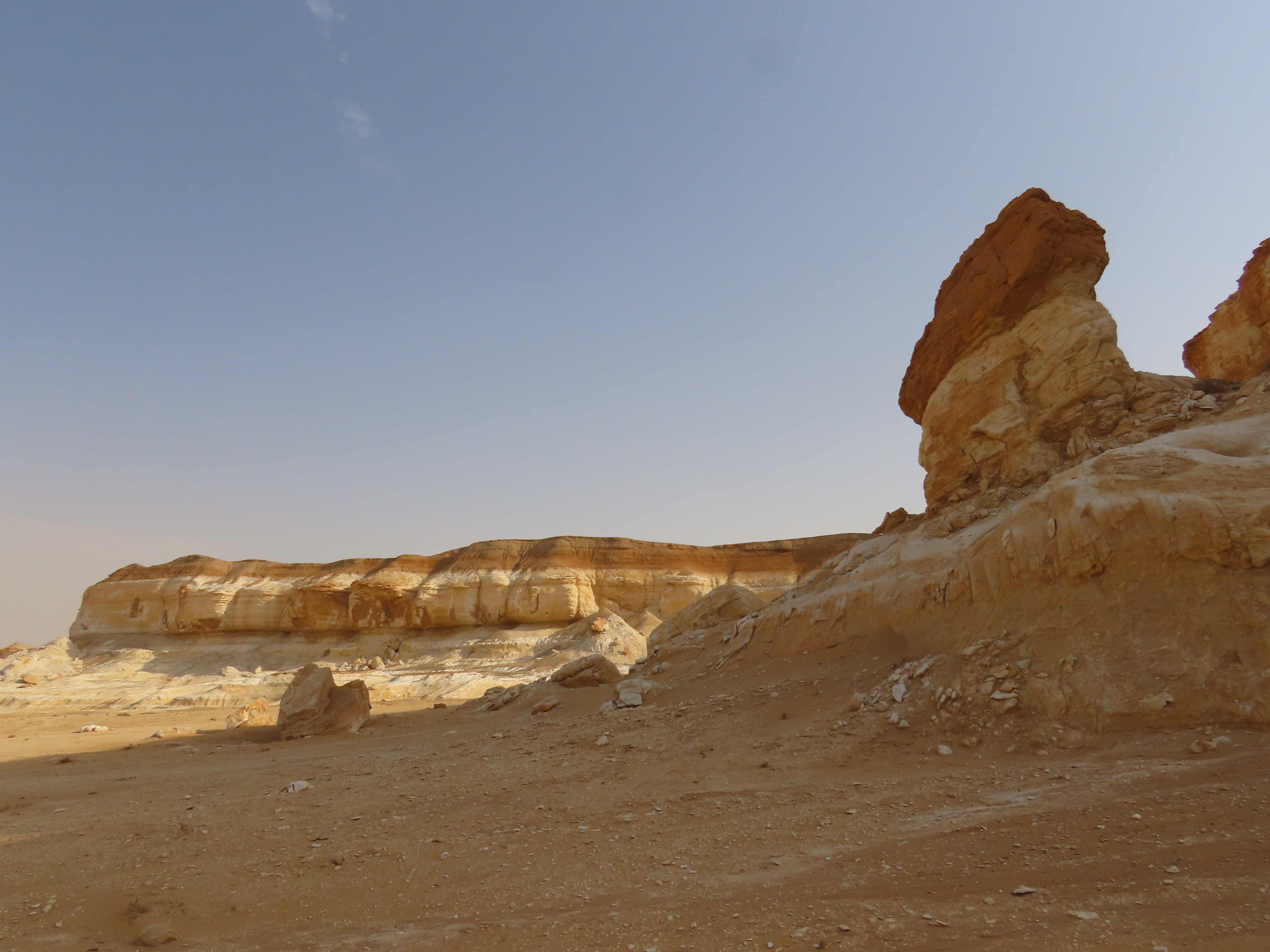 Wadi Dahek Ferne Felsen