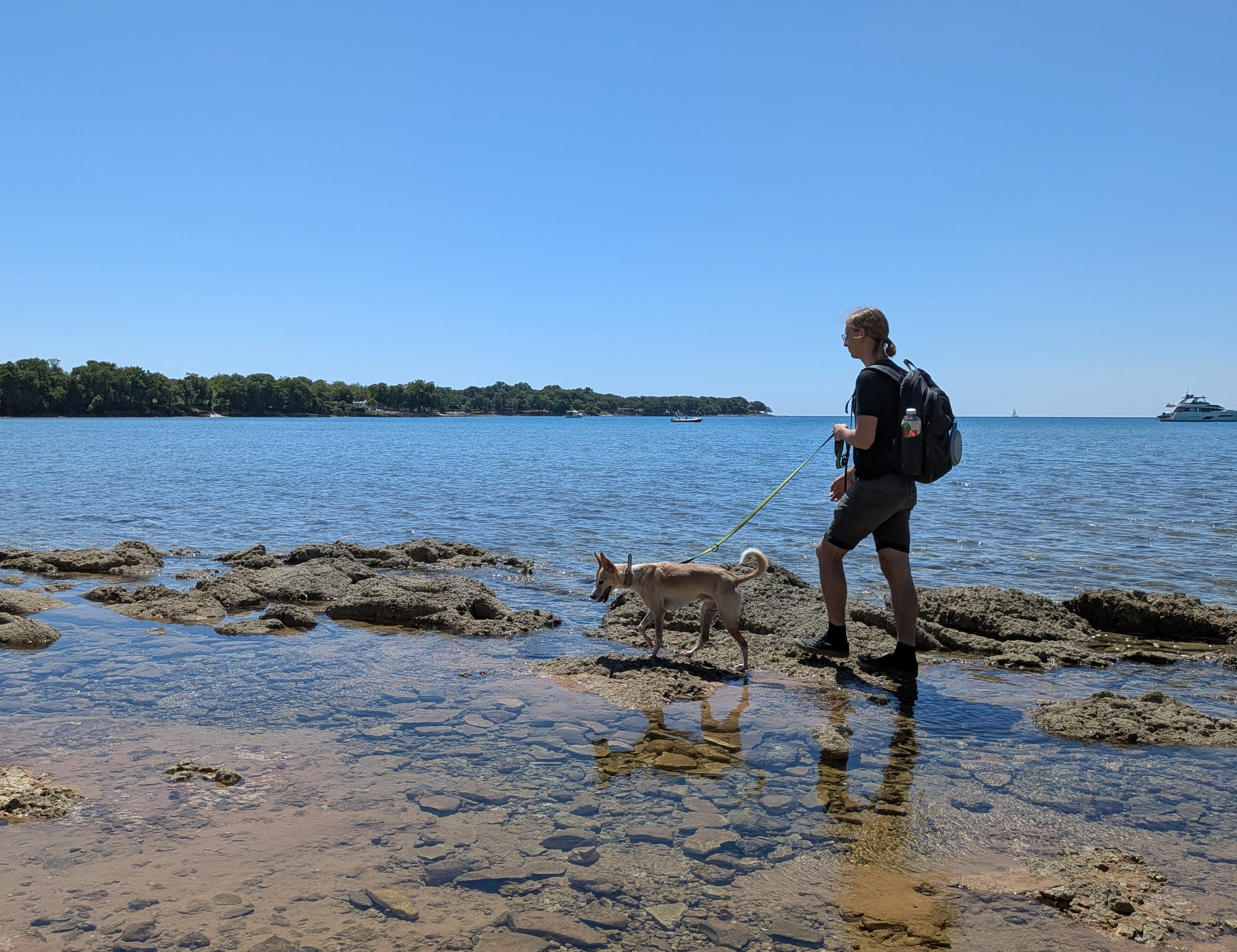 Syd und Yuri am Mittelmeer